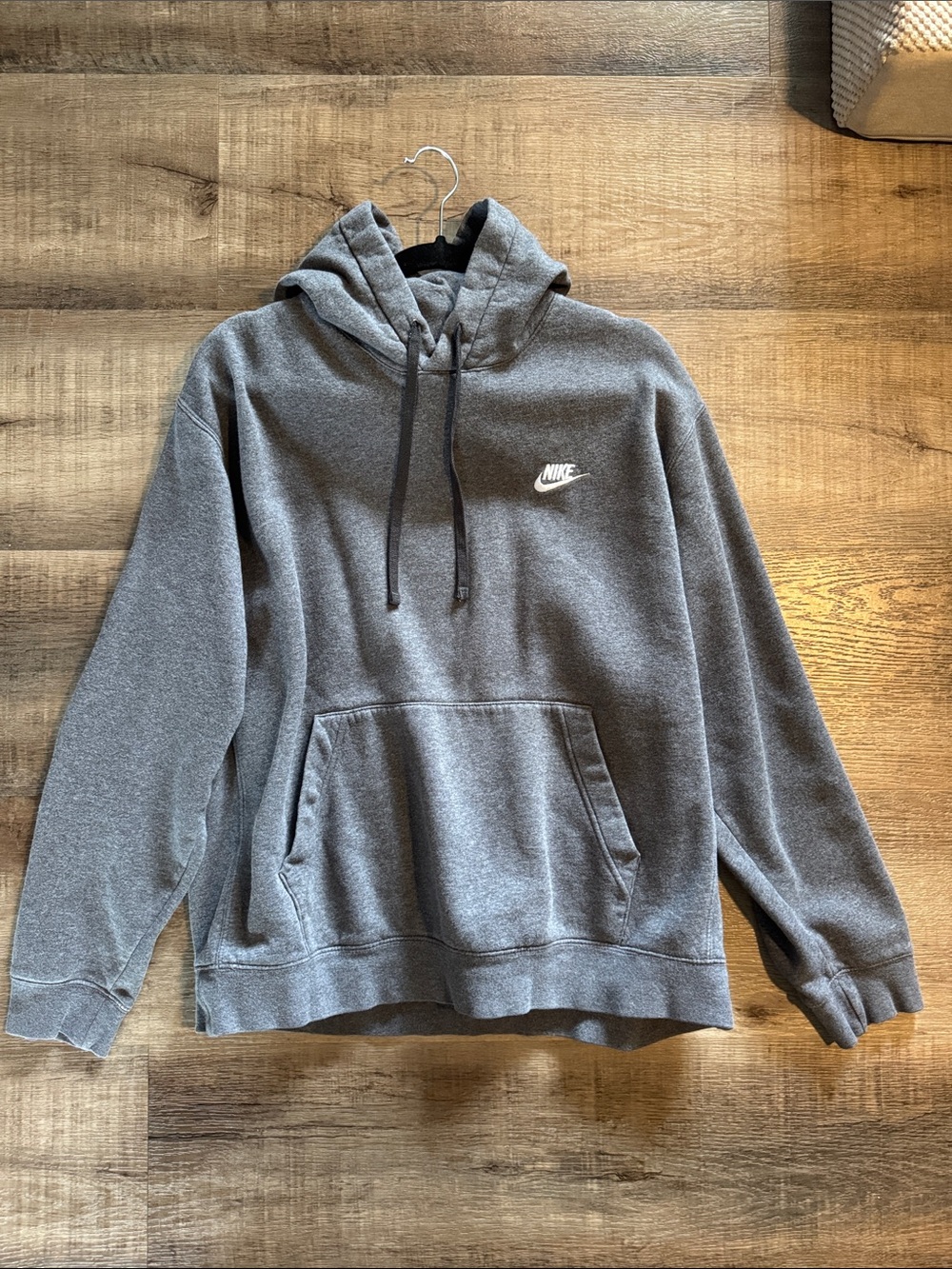 Nike Men's Heather Gray Pullover Hoodie